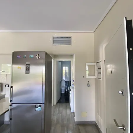Nalu Apartment *